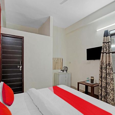 Hotel O Avs Hotel & Restaurant Noida Luaran gambar