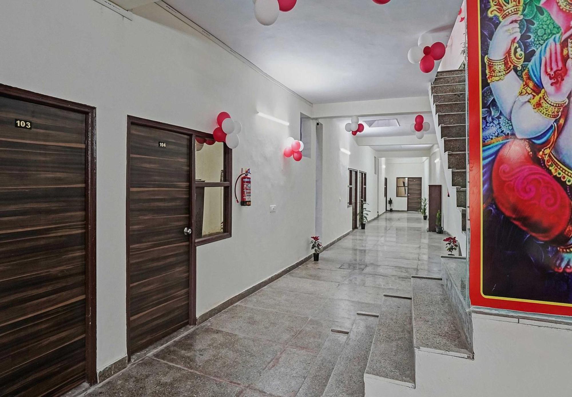 Hotel O Avs Hotel & Restaurant Noida Luaran gambar
