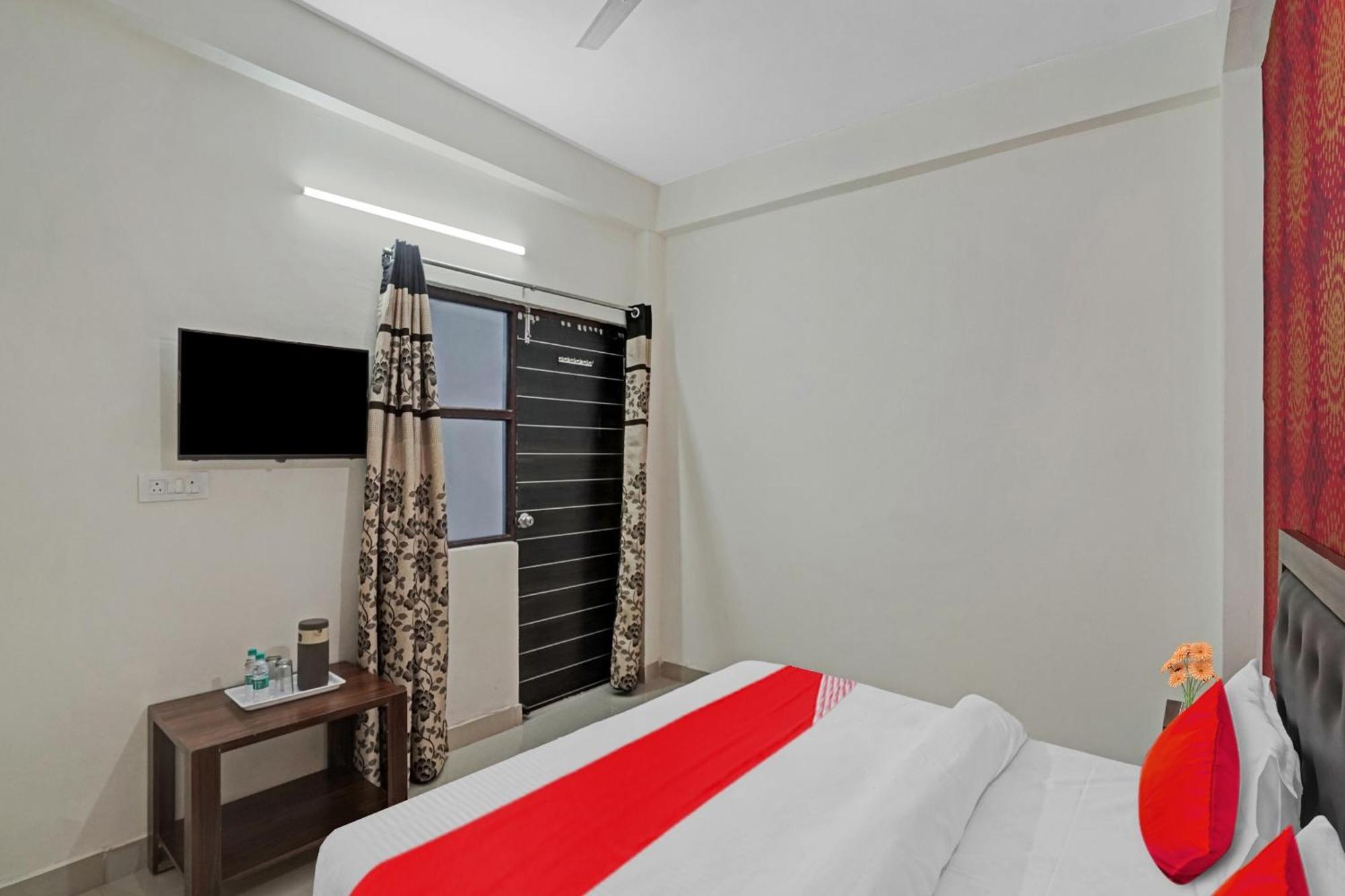 Hotel O Avs Hotel & Restaurant Noida Luaran gambar