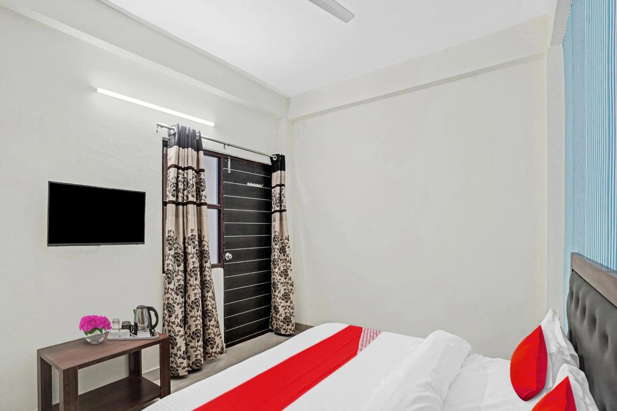 Hotel O Avs Hotel & Restaurant Noida Luaran gambar